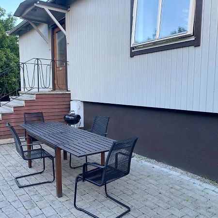 Cheerful Three Room Villa At Stroemstad City Center Exterior photo